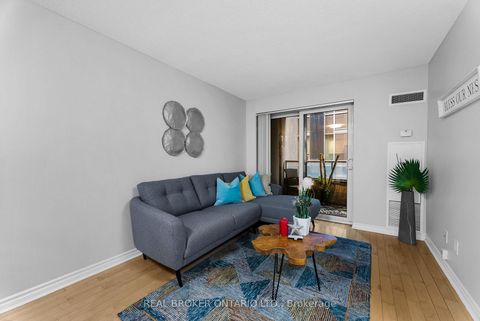 Photo 12 at 1227 - 250 Wellington Street, Waterfront Communities C1, Toronto