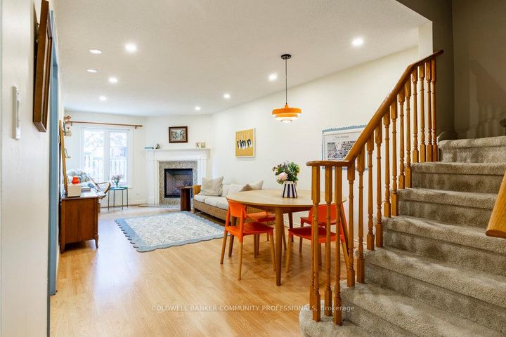 Photo 5 at 20 - 10 Huntingwood Avenue, Dundas, Hamilton