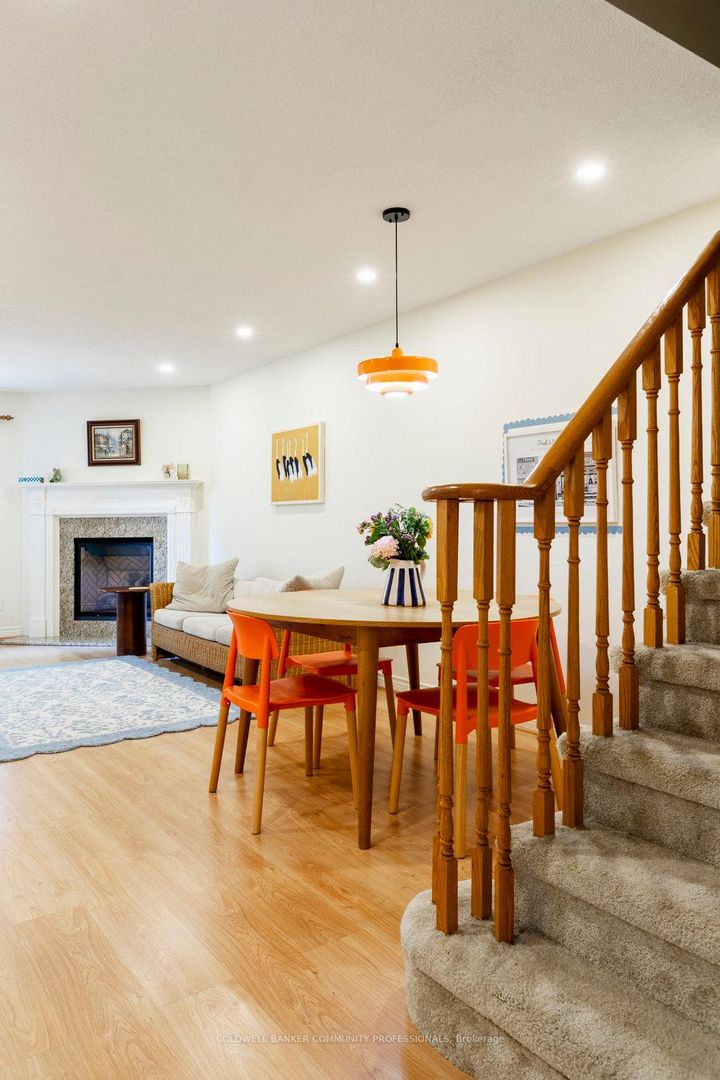 Photo 6 at 20 - 10 Huntingwood Avenue, Dundas, Hamilton