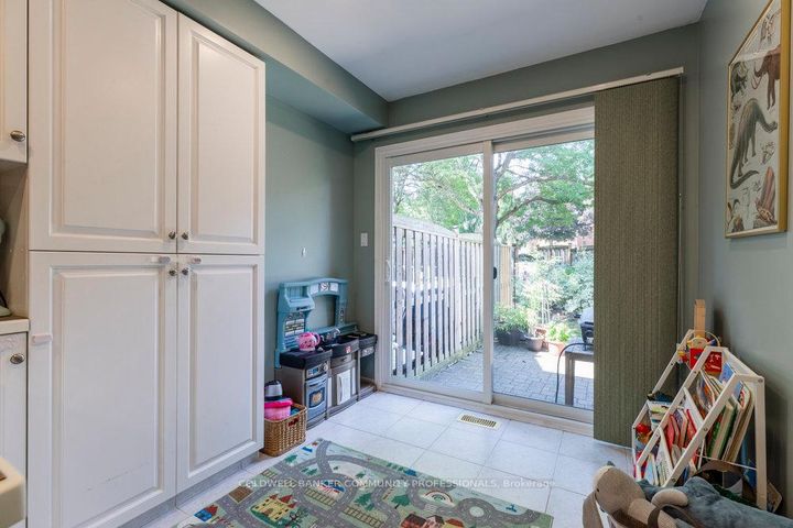 Photo 18 at 20 - 10 Huntingwood Avenue, Dundas, Hamilton