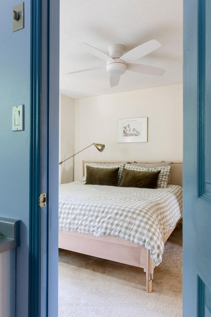 Photo 34 at 20 - 10 Huntingwood Avenue, Dundas, Hamilton
