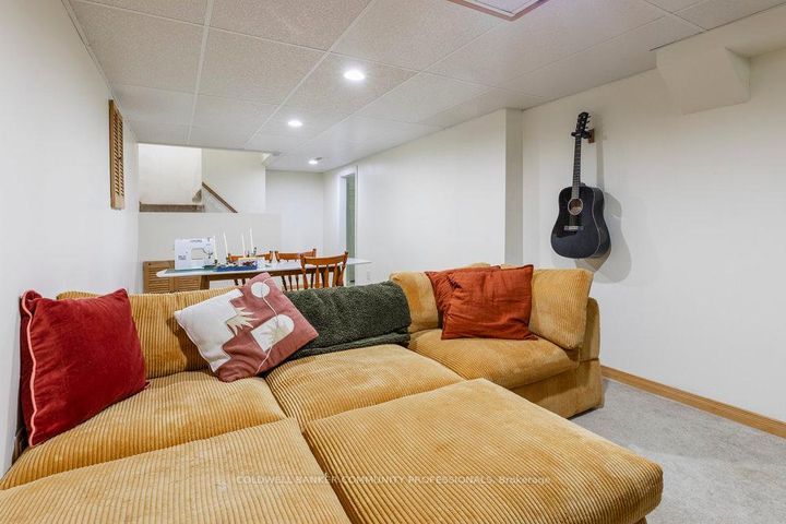 Photo 41 at 20 - 10 Huntingwood Avenue, Dundas, Hamilton