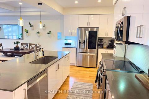 Photo 8 at 50 Ghent Drive, Kleinburg, Vaughan