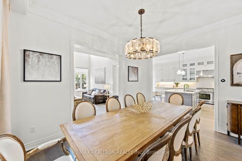 Photo 9 at 92 Chaiwood Court, Patterson, Vaughan