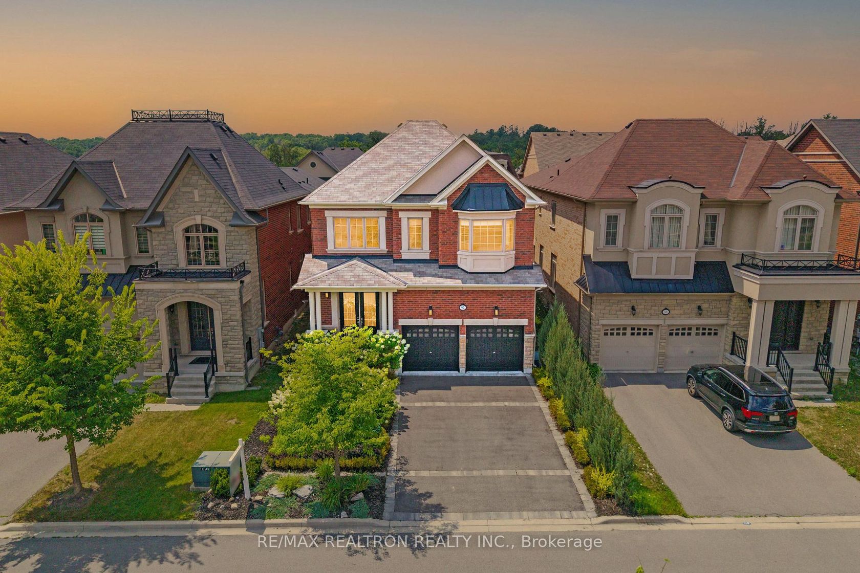92 Chaiwood Court, Patterson, Vaughan 