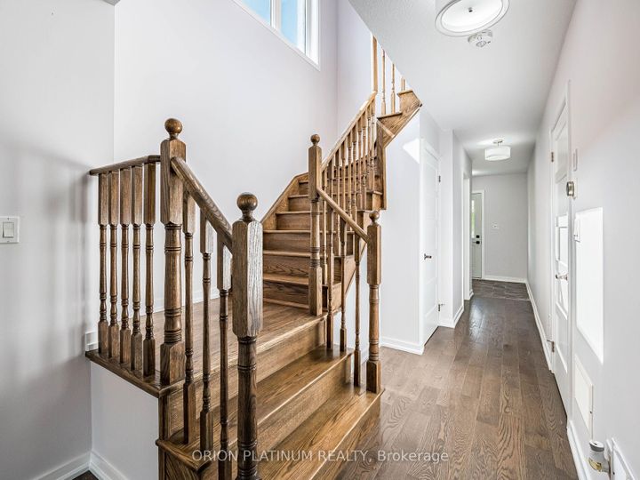 Photo 6 at 12 Bradshaw Drive, Stoney Creek Mountain, Hamilton
