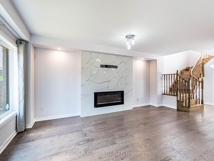 Photo 15 at 12 Bradshaw Drive, Stoney Creek Mountain, Hamilton
