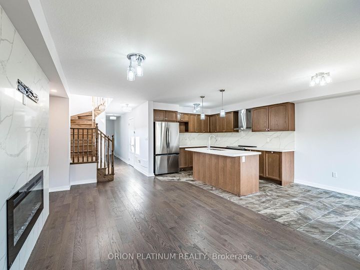 Photo 16 at 12 Bradshaw Drive, Stoney Creek Mountain, Hamilton