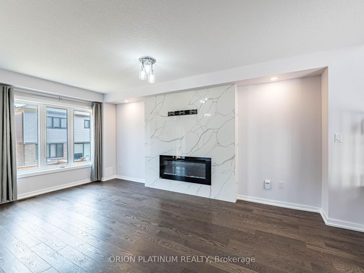 Photo 17 at 12 Bradshaw Drive, Stoney Creek Mountain, Hamilton