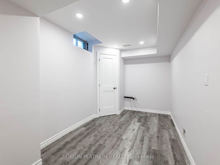 Photo 34 at 12 Bradshaw Drive, Stoney Creek Mountain, Hamilton