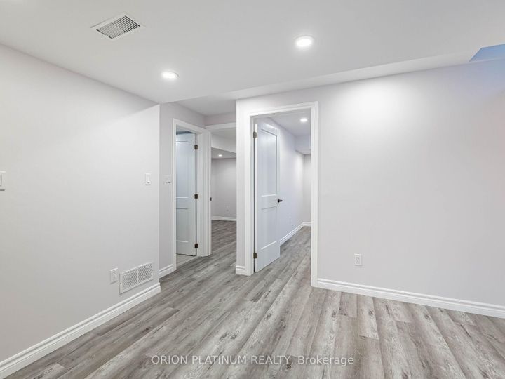 Photo 36 at 12 Bradshaw Drive, Stoney Creek Mountain, Hamilton