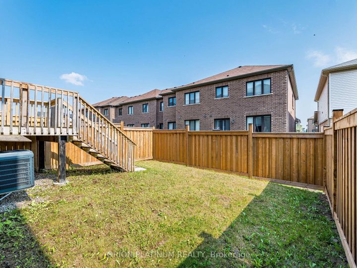 Photo 40 at 12 Bradshaw Drive, Stoney Creek Mountain, Hamilton