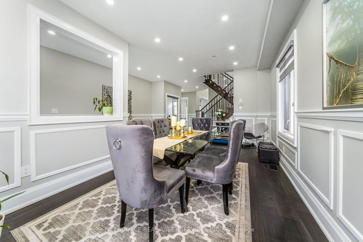 Photo 5 at 12 Amethyst Circle, Bram East, Brampton