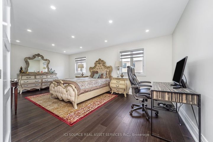 Photo 18 at 12 Amethyst Circle, Bram East, Brampton