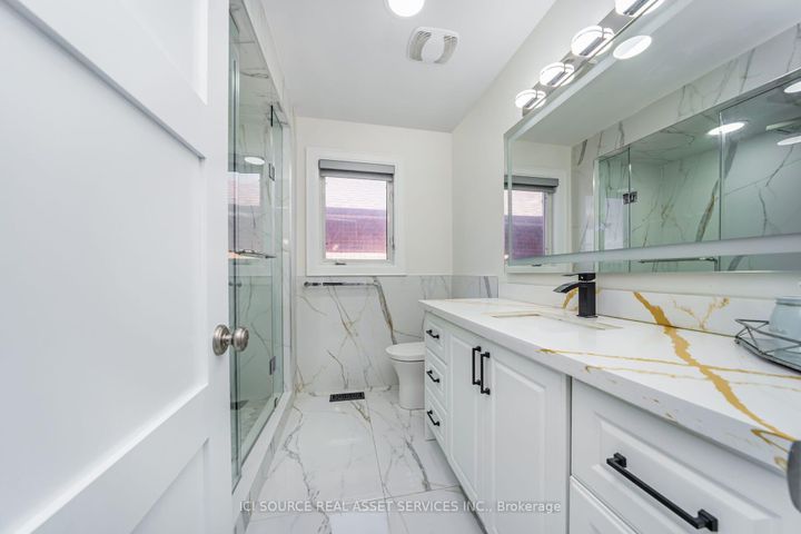 Photo 25 at 12 Amethyst Circle, Bram East, Brampton