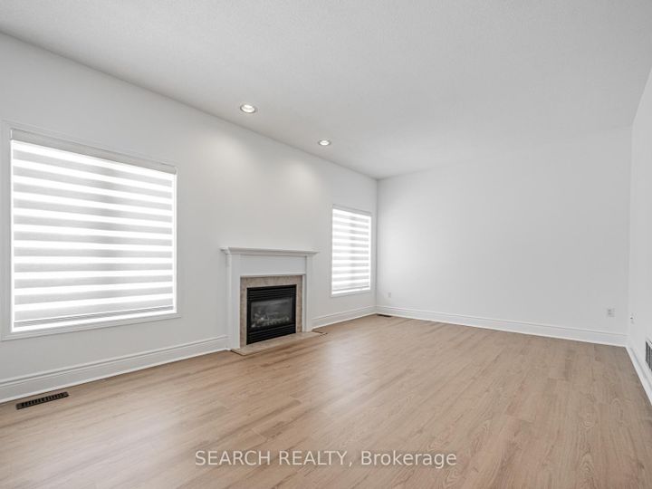 Photo 10 at 7 Homeview Road, Bram East, Brampton