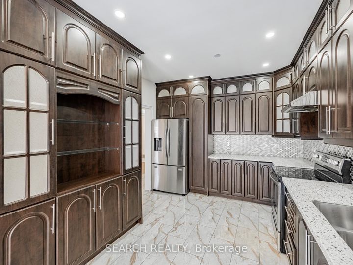 Photo 14 at 7 Homeview Road, Bram East, Brampton