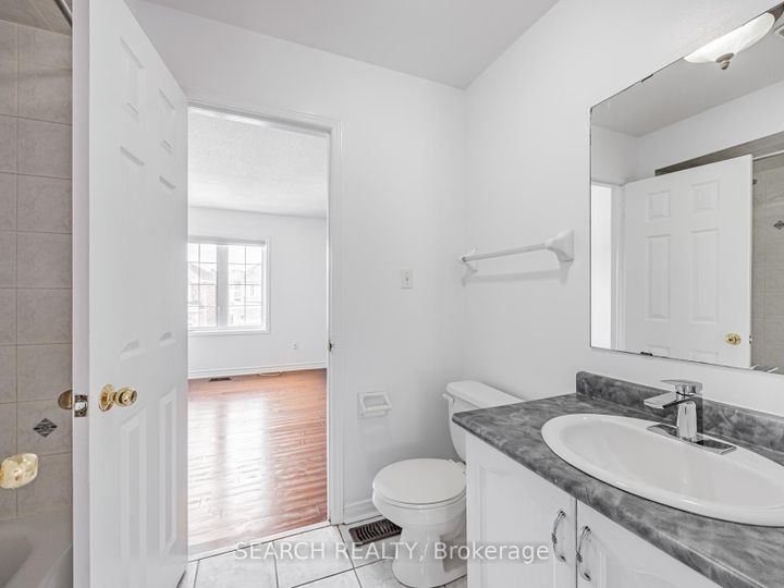 Photo 25 at 7 Homeview Road, Bram East, Brampton