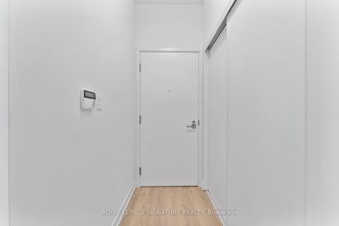 Photo 2 at 407 - 50 Ordnance Street, Niagara, Toronto