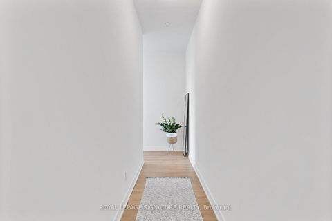 Photo 3 at 407 - 50 Ordnance Street, Niagara, Toronto