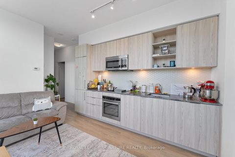 Photo 7 at 407 - 50 Ordnance Street, Niagara, Toronto
