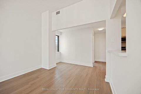 Photo 6 at 902 - 1901 Yonge Street, Mount Pleasant West, Toronto