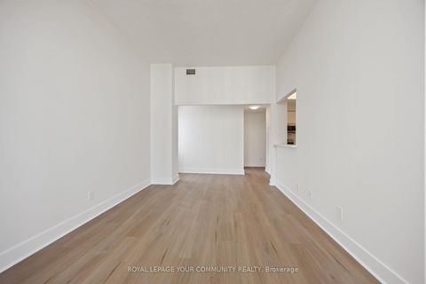 Photo 7 at 902 - 1901 Yonge Street, Mount Pleasant West, Toronto