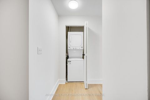 Photo 23 at 902 - 1901 Yonge Street, Mount Pleasant West, Toronto
