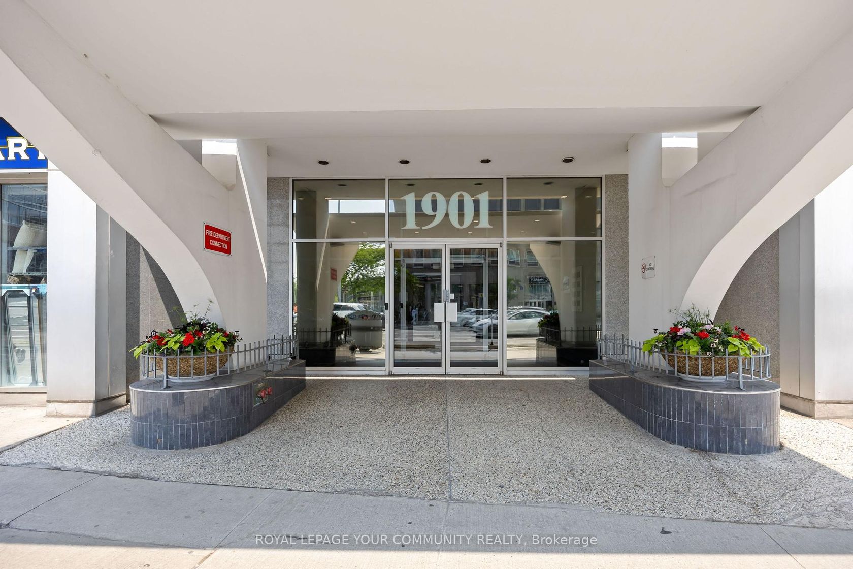 902 - 1901 Yonge Street, Mount Pleasant West, Toronto 