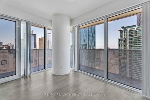 Photo 6 at 4004 - 88 Harbour Street, Waterfront Communities C1, Toronto