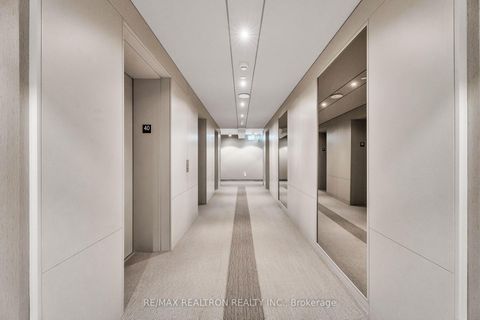 Photo 17 at 4004 - 88 Harbour Street, Waterfront Communities C1, Toronto