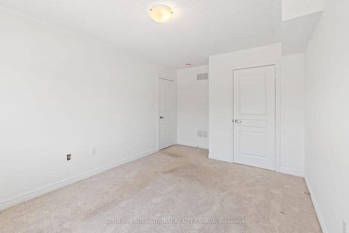 Photo 12 at 3059 Postridge Drive, JM Joshua Meadows, Oakville