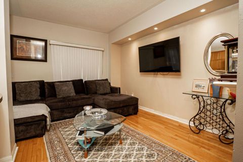 Photo 2 at 42 - 100 Elgin Mills Road W, Westbrook, Richmond Hill
