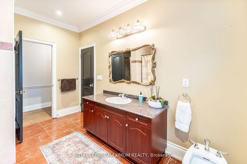 Photo 22 at 14 Pine Grove Road, East Woodbridge, Vaughan