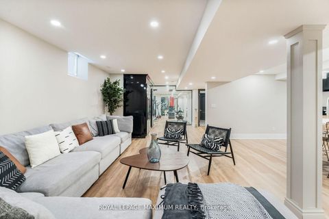 Photo 46 at 14 Pine Grove Road, East Woodbridge, Vaughan