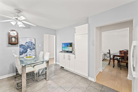 Photo 8 at 92 Elise Terrace, Newtonbrook West, Toronto