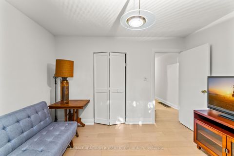 Photo 26 at 92 Elise Terrace, Newtonbrook West, Toronto