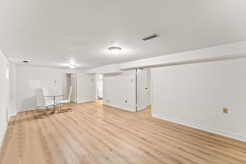 Photo 34 at 92 Elise Terrace, Newtonbrook West, Toronto