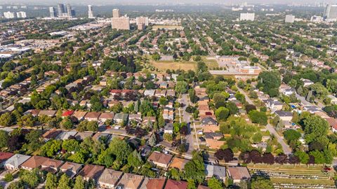 Photo 46 at 92 Elise Terrace, Newtonbrook West, Toronto