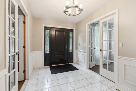 Photo 2 at 43 Shore Gardens, BR Bronte, Oakville