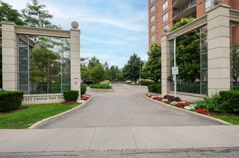 Photo 2 at 1112 - 2325 Central Park Drive, RO River Oaks, Oakville