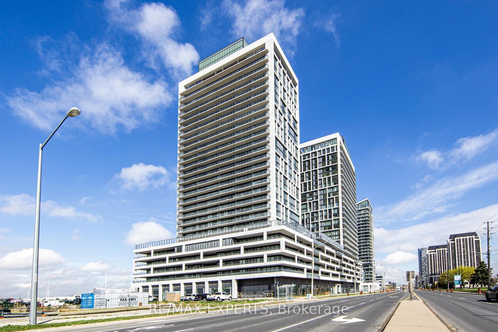 1802 - 8960 JANE Street, Vellore Village, Vaughan 