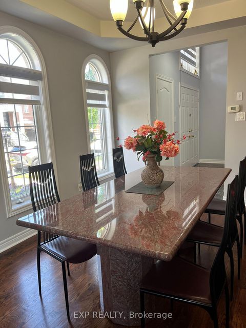 Photo 11 at 129 Ledge Rock Drive E, Vellore Village, Vaughan