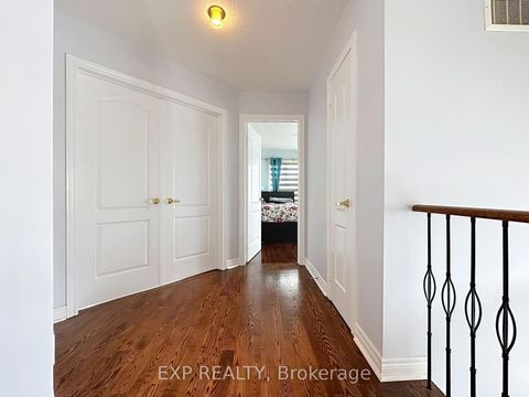 Photo 24 at 129 Ledge Rock Drive E, Vellore Village, Vaughan