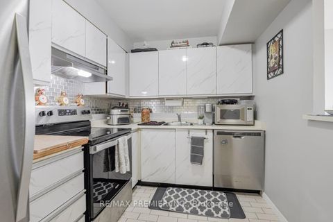 Photo 10 at 1114 - 330 McCowan Road, Eglinton East, Toronto