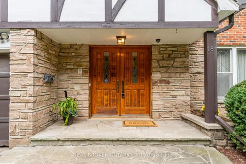 Photo 3 at 18 Burnt Log Crescent, Markland Wood, Toronto