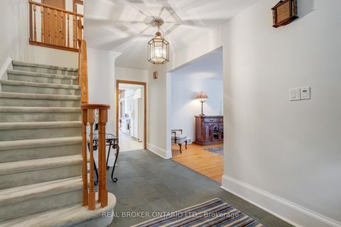 Photo 4 at 18 Burnt Log Crescent, Markland Wood, Toronto
