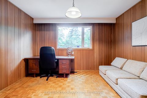 Photo 9 at 18 Burnt Log Crescent, Markland Wood, Toronto