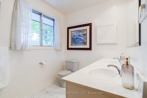 Photo 29 at 18 Burnt Log Crescent, Markland Wood, Toronto