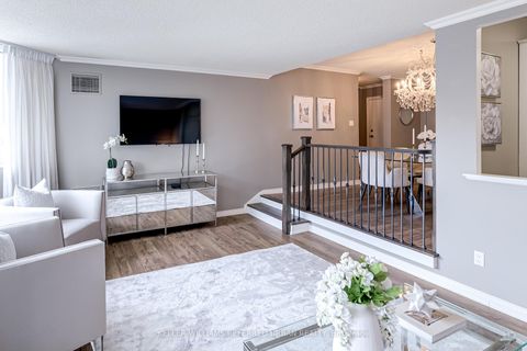 Photo 7 at 605 - 70 Baif Boulevard, North Richvale, Richmond Hill